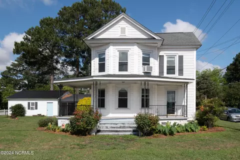2644 Church St, Winterville, NC 28590