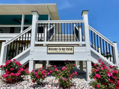 200 Gunas Dr, Kill Devil Hills, NC 27948