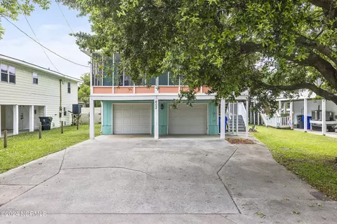 802 Third St S, Carolina Beach, NC 28428