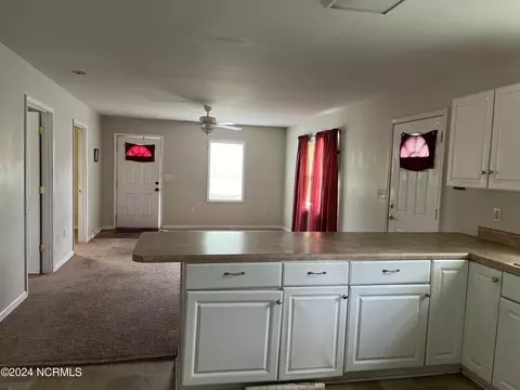 2403 Myrtle St, Winterville, NC 28590