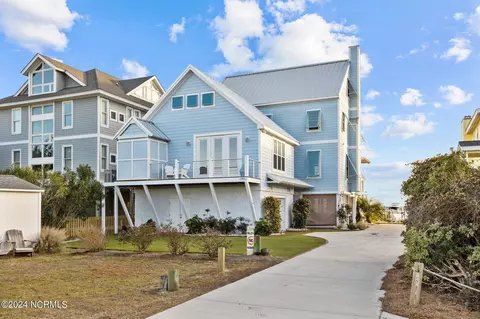 1109 12 Shepard St, Morehead City, NC 28557