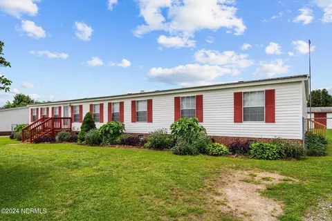 109 Winding Ln, La Grange, NC 28551