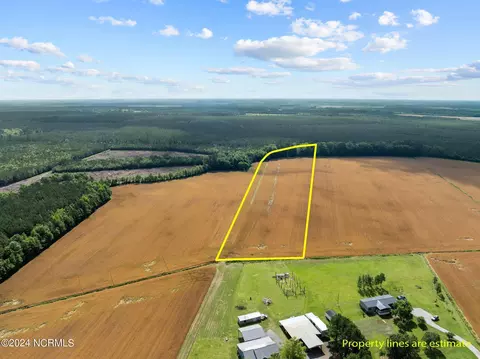 800 Lewis Rd, Vanceboro, NC 28586