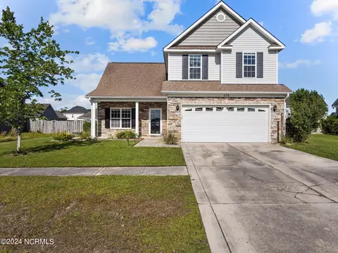 170 Moonstone Ct, Jacksonville, NC 28546