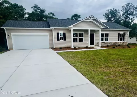 1653 Star Cross Dr SW, Shallotte, NC 28470