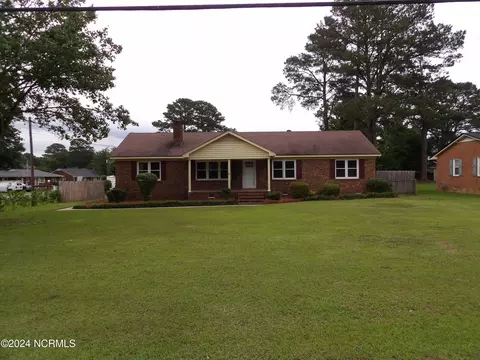 2021 Hullwood Dr, Kinston, NC 28504