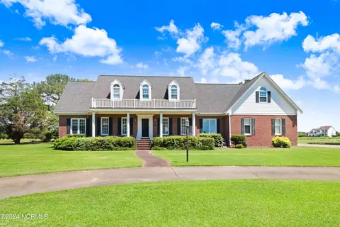 603 Walnut Creek Dr, Goldsboro, NC 27534