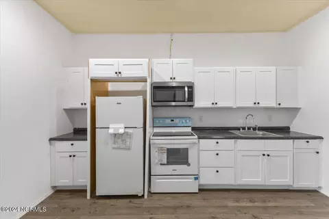 Other - 215 E Peyton Ave, Kinston, NC 28501 photo 6 of 23