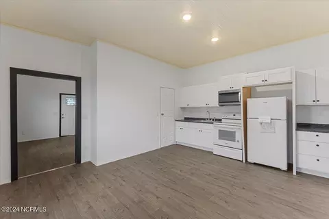Kitchen - 215 E Peyton Ave, Kinston, NC 28501 photo 2 of 2