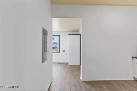 Entry Way - 215 E Peyton Ave, Kinston, NC 28501 photo 6 of 12