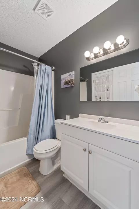 Bath - 210 Faison Ln, Hubert, NC 28539 photo 1 of 3