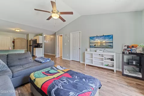 Entry Way - 210 Faison Ln, Hubert, NC 28539 photo 1 of 1