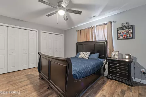 Bedroom - 210 Faison Ln, Hubert, NC 28539 photo 5 of 7