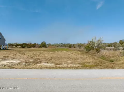 294 Waterway Dr, Sneads Ferry, NC 28460