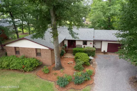 98 Ravenwood Ln, Belhaven, NC 27810