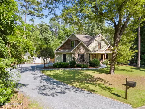 495 Highland Rd, Southern Pines, NC 28387