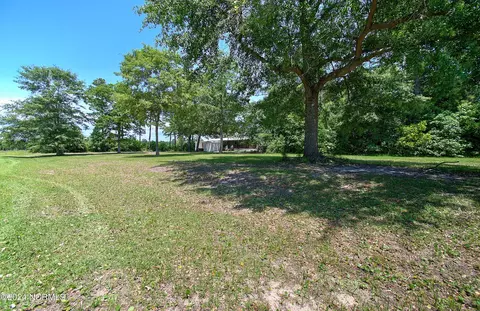 1605 Forest Pine Dr SW, Supply, NC 28462 photo 8