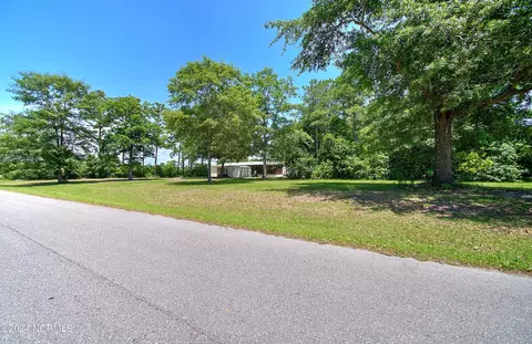 1605 Forest Pine Dr SW, Supply, NC 28462 photo 7