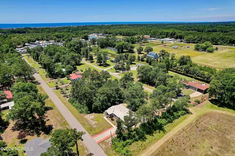 1605 Forest Pine Dr SW, Supply, NC 28462 photo 11