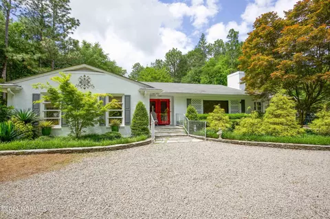 135 Midland Rd, Pinehurst, NC 28374