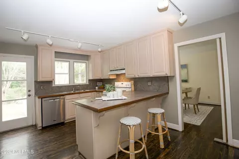 135 Midland Rd, Pinehurst, NC 28374 photo 5