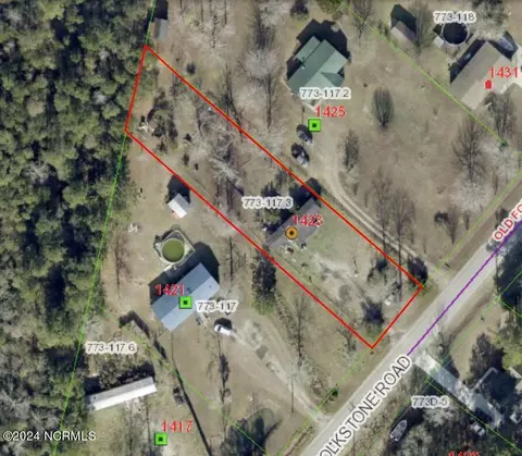 1423 Old Folkstone Rd, Sneads Ferry, NC 28460