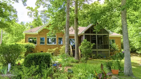 Exterior - 101 Waters Edge Dr, Chocowinity, NC 27817 photo 8 of 18