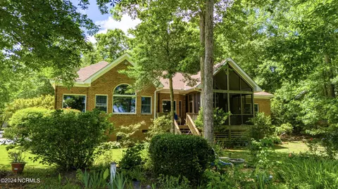 Exterior - 101 Waters Edge Dr, Chocowinity, NC 27817 photo 10 of 18