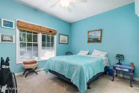 Bedroom - 101 Waters Edge Dr, Chocowinity, NC 27817 photo 3 of 4