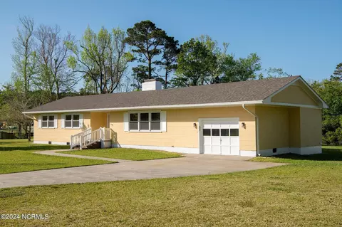 115 Sherwood Blvd, Beaufort, NC 28516