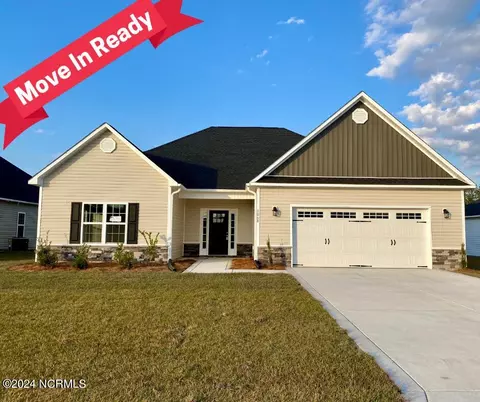 1868 Olde Towne Pointe Blvd, Jacksonville, NC 28546