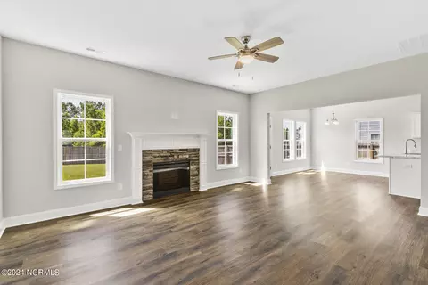 306 Mango Pl N, Hubert, NC 28539 photo 8