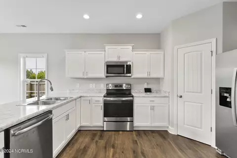 306 Mango Pl N, Hubert, NC 28539 photo 13
