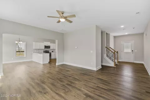 306 Mango Pl N, Hubert, NC 28539 photo 10