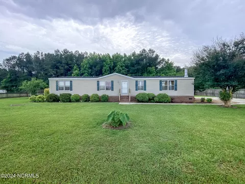 1412 Soundneck Rd, Elizabeth City, NC 27909