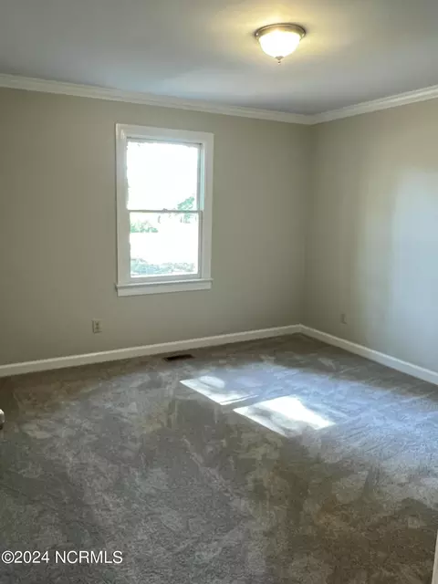 2713 Kent Dr, Greenville, NC 27858 photo 23