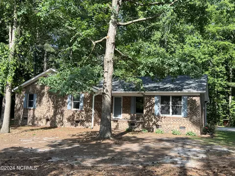 2713 Kent Dr, Greenville, NC 27858 photo 1