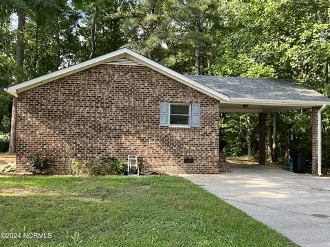 2713 Kent Dr, Greenville, NC 27858 photo 5