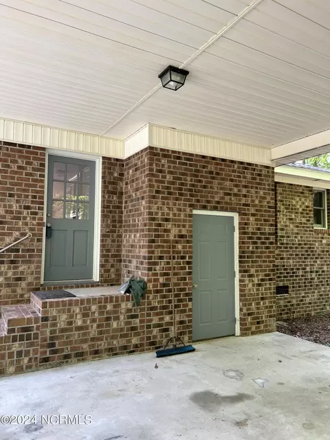 2713 Kent Dr, Greenville, NC 27858 photo 7
