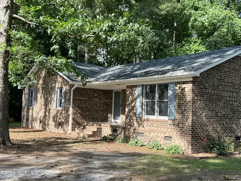 2713 Kent Dr, Greenville, NC 27858 photo 2