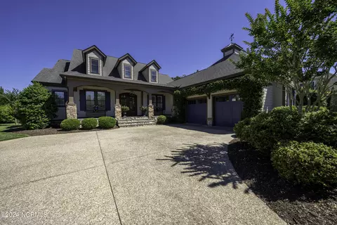 3586 Hemlock Ridge Dr, Southport, NC 28461