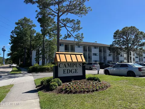 462 Racine Dr #A203, Wilmington, NC 28403