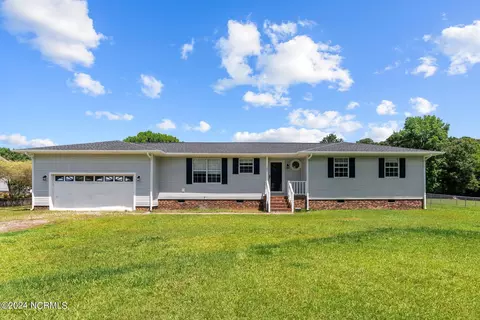 147 Christopher Ave, Princeton, NC 27569