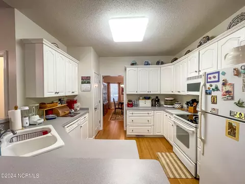 890 Burning Tree Rd, Pinehurst, NC 28374 photo 16
