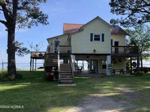 37 Radcliff Ln, Belhaven, NC 27810