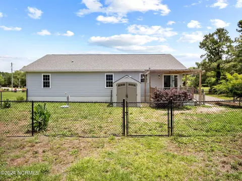 193 Oyster Ln, Hubert, NC 28539 photo 4