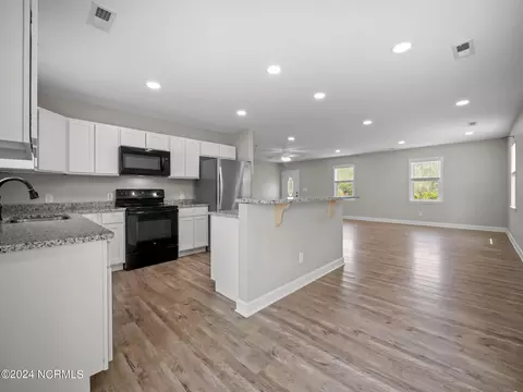 193 Oyster Ln, Hubert, NC 28539 photo 8