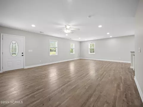 193 Oyster Ln, Hubert, NC 28539 photo 6