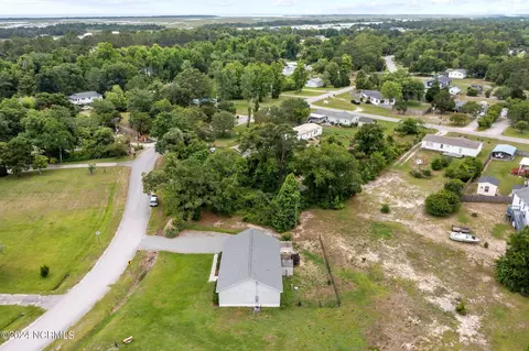 193 Oyster Ln, Hubert, NC 28539 photo 32
