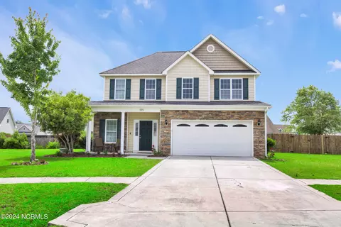 105 Jade Ct, Jacksonville, NC 28546